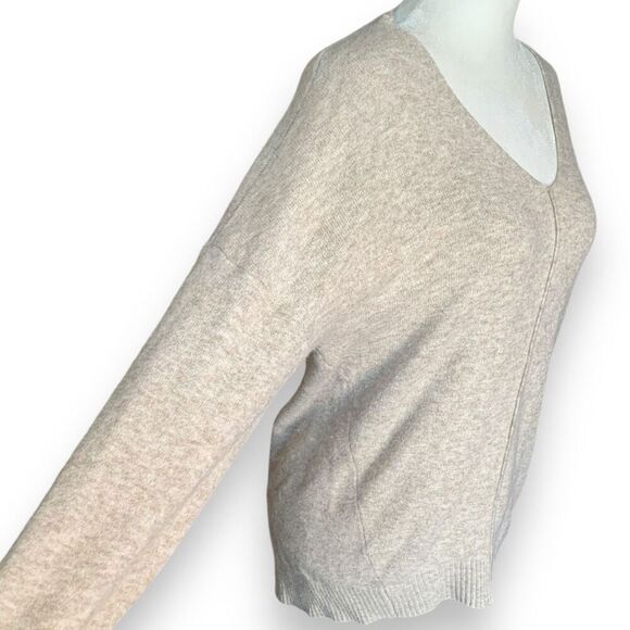 Express Sweater Heather Oatmeal Beige V-Neck Neutral Knit Pullover Wool Blend XS - Picture 6 of 11